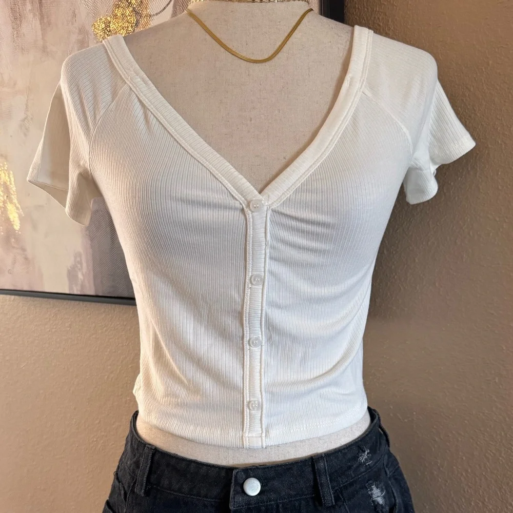 White Off-Shoulder Crop Top - Picture 6 of 8